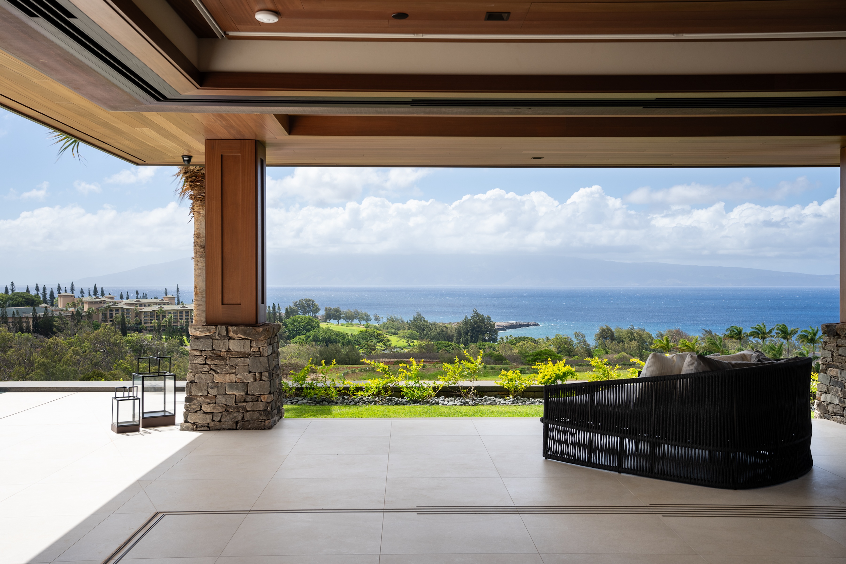  Move-In Ready Luxury: A Masterpiece in Kapalua