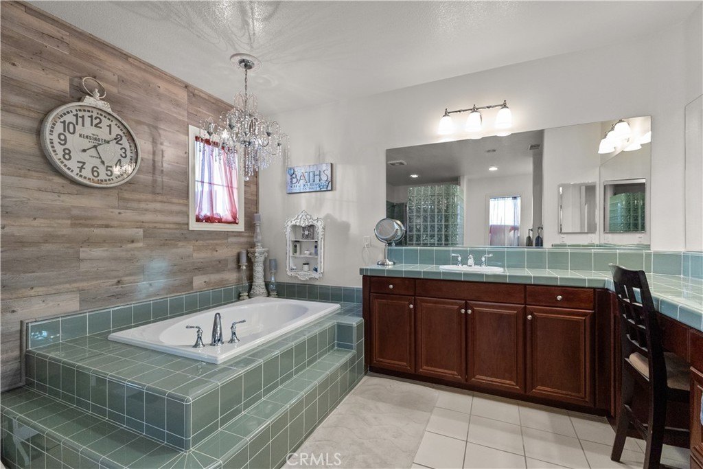 Highland, California, 92346, United States, 5 Bedrooms Bedrooms, ,5 BathroomsBathrooms,Residential,For Sale,1982875