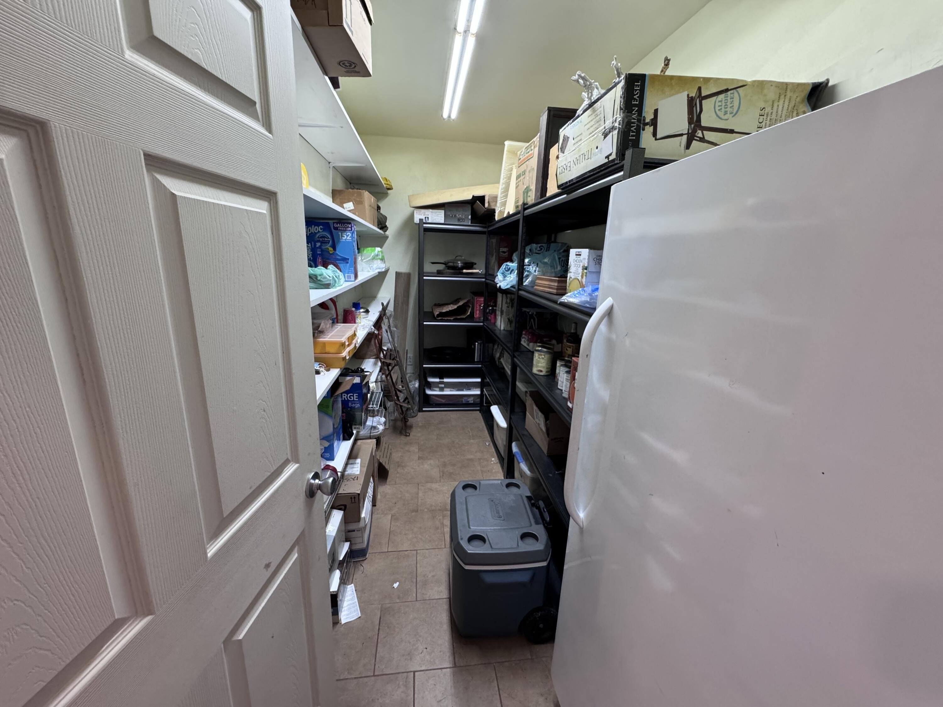 Rogue River, Oregon, 97537, United States, 3 Bedrooms Bedrooms, ,4 BathroomsBathrooms,Residential,For Sale,1982617