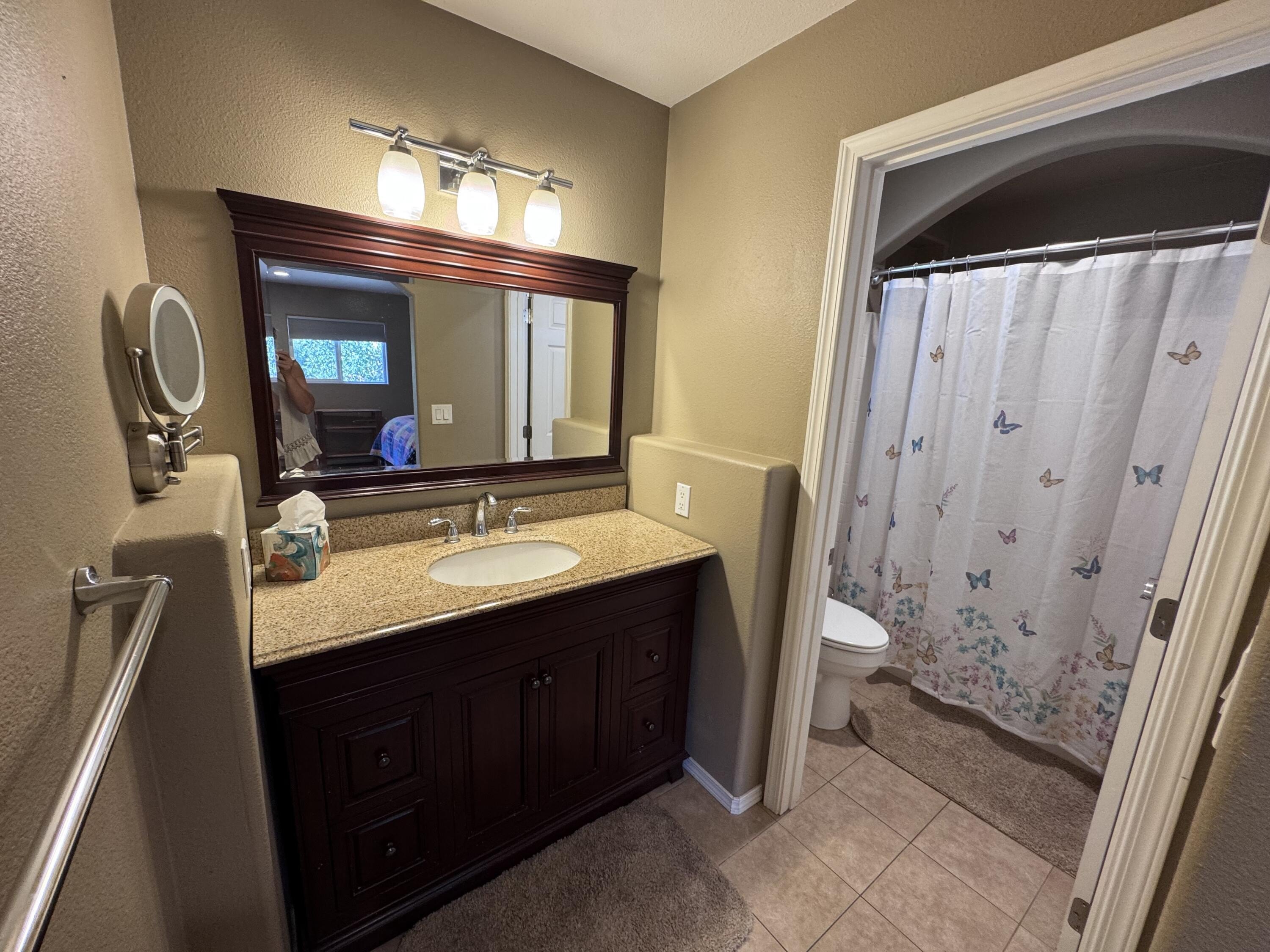 Rogue River, Oregon, 97537, United States, 3 Bedrooms Bedrooms, ,4 BathroomsBathrooms,Residential,For Sale,1982617