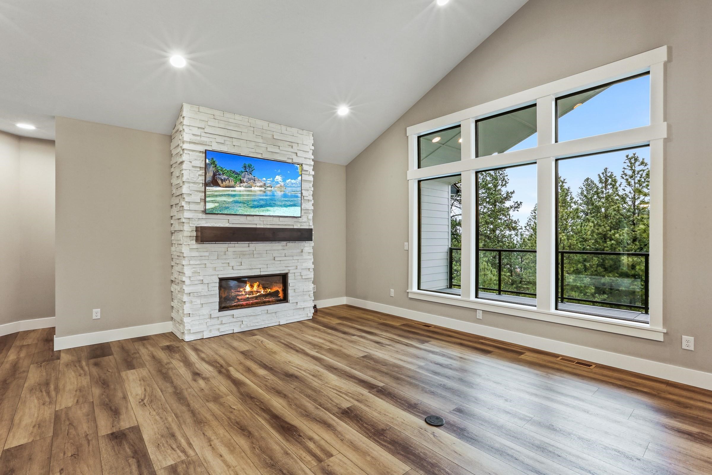 Spokane, Washington, 99223, United States, 5 Bedrooms Bedrooms, ,4 BathroomsBathrooms,Residential,For Sale,1927466
