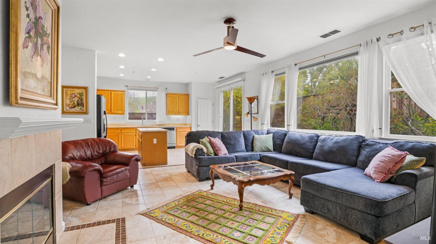 Petaluma, California, 94952, United States, 4 Bedrooms Bedrooms, ,3 BathroomsBathrooms,Residential,For Sale,1745107