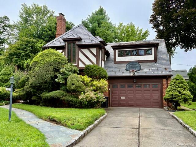 Andover Ln, Manhasset, NY 11030 #1