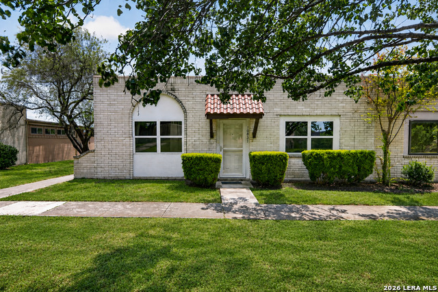 Crown Vw, San Antonio, TX 78239