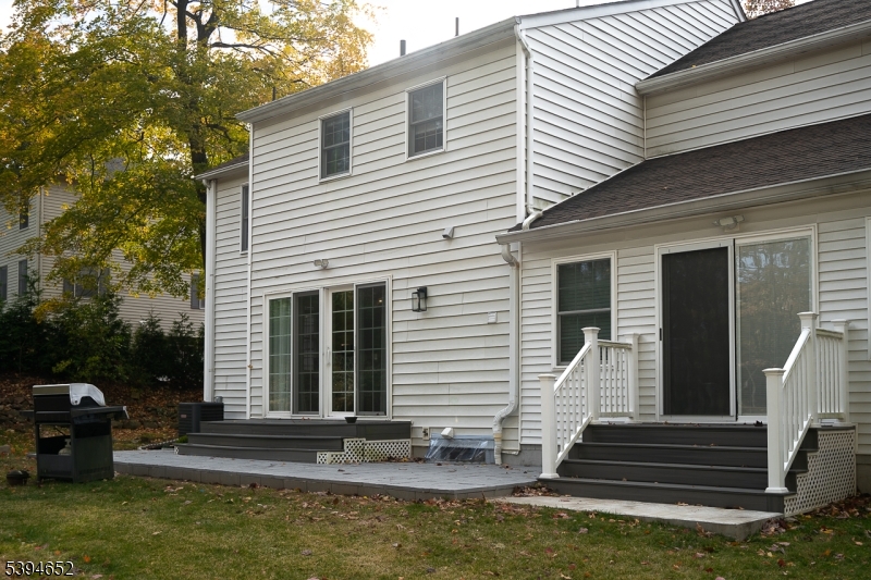 Warren Twp., New Jersey, 07059, United States, 4 Bedrooms Bedrooms, ,4 BathroomsBathrooms,Residential,For Sale,1988367