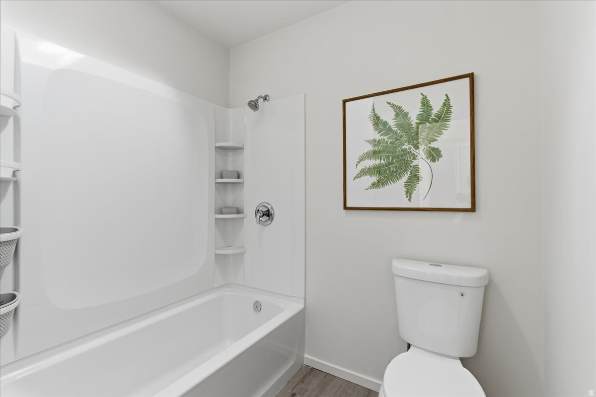 West Jordan, Utah, 84084, United States, 4 Bedrooms Bedrooms, ,2 BathroomsBathrooms,Residential,For Sale,1996138