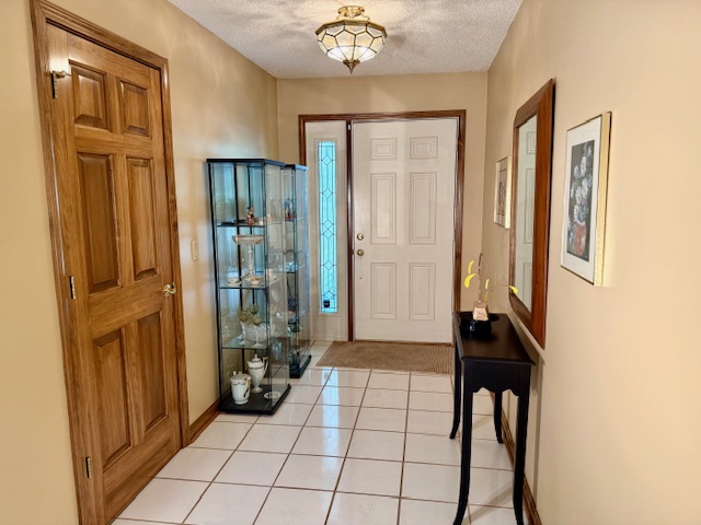 Crossville, Tennessee, 38558, United States, 3 Bedrooms Bedrooms, ,4 BathroomsBathrooms,Residential,For Sale,1980171