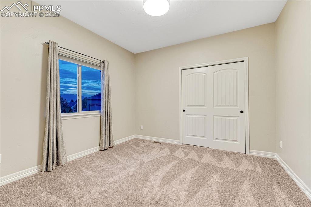 Colorado Springs, Colorado, 80921, United States, 5 Bedrooms Bedrooms, ,4 BathroomsBathrooms,Residential,For Sale,1939279