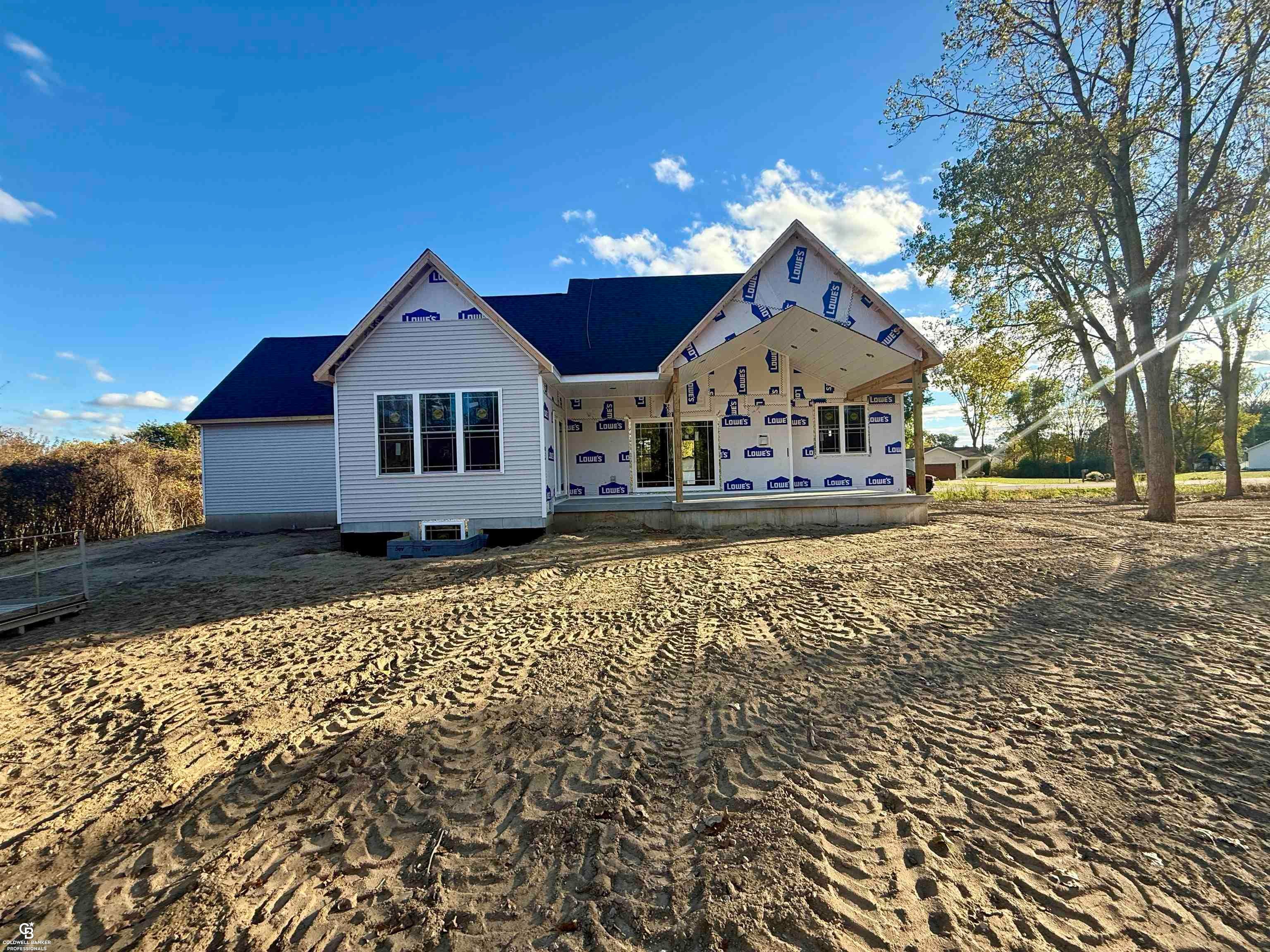 Saint Clair, Michigan, 48079, United States, 5 Bedrooms Bedrooms, ,3 BathroomsBathrooms,Residential,For Sale,1868315