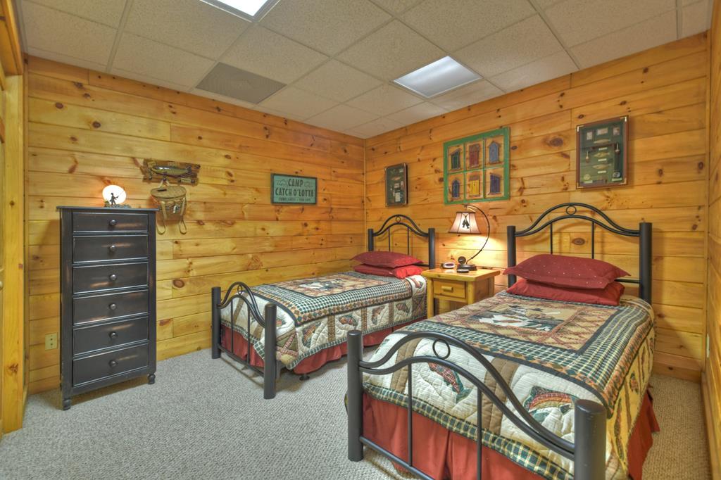 Blue Ridge, Georgia, 30513, United States, 3 Bedrooms Bedrooms, ,3 BathroomsBathrooms,Residential,For Sale,1995238