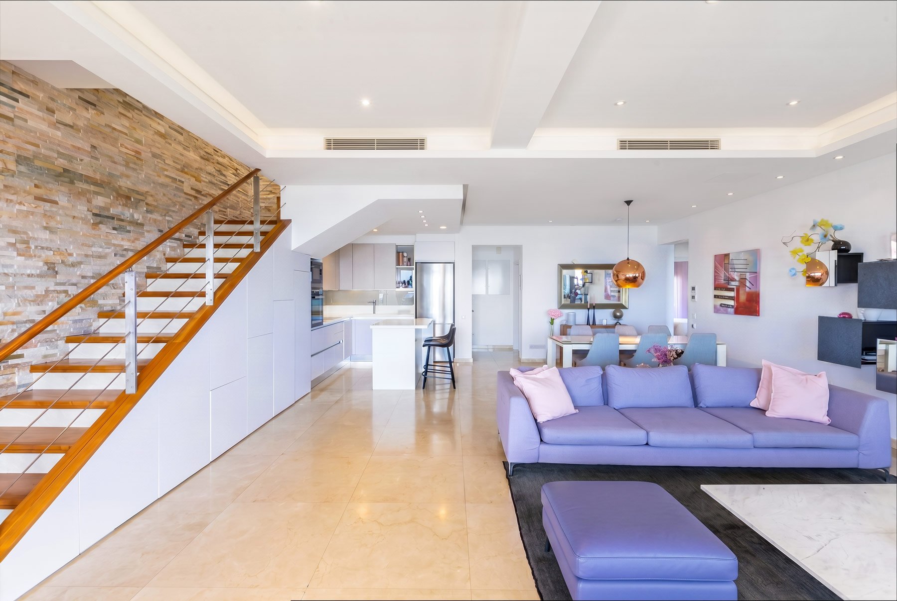  Beachfront 3-Bedroom Penthouse with Private Rooftop Terrace in Limassol - 物件實景