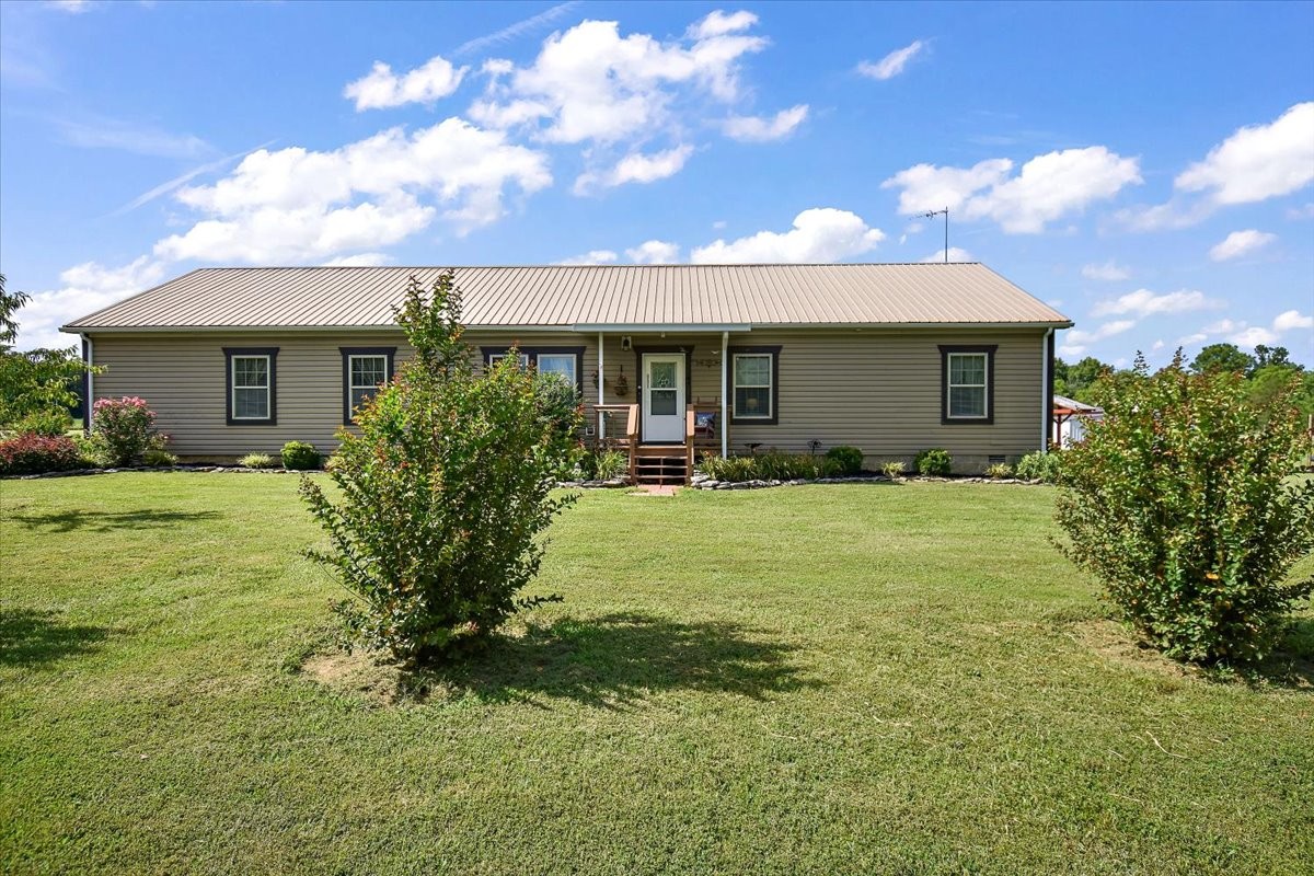 Readyville, Tennessee, 37149, United States, 3 Bedrooms Bedrooms, ,2 BathroomsBathrooms,Residential,For Sale,1903533