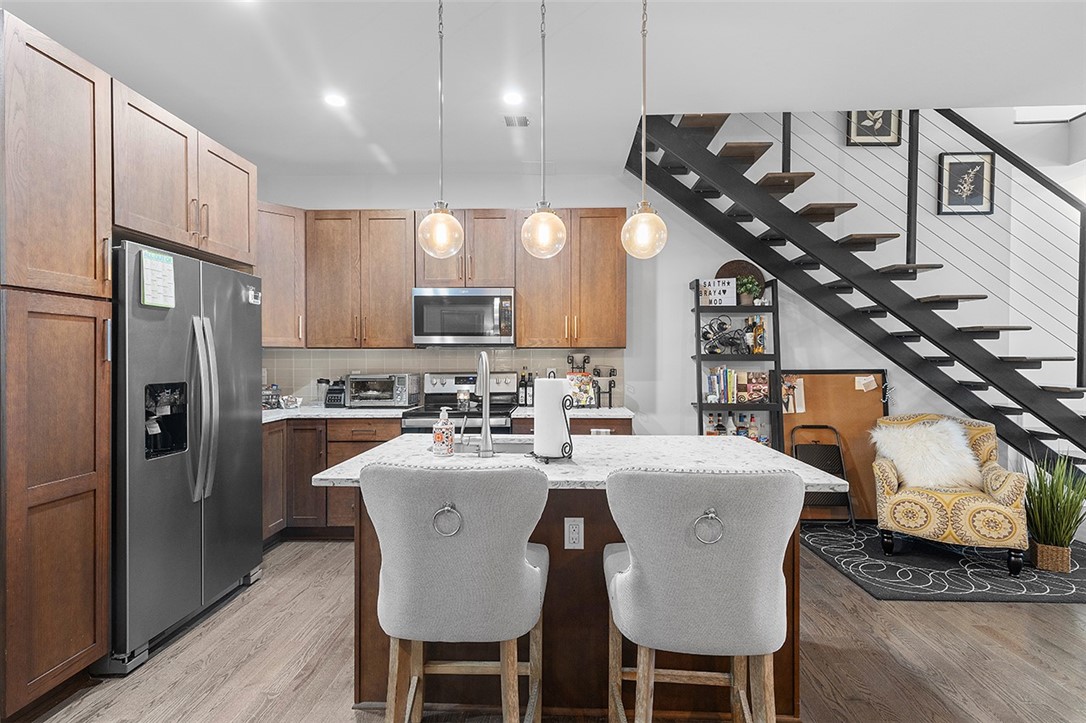 South Side, Pennsylvania, 15203, United States, 2 Bedrooms Bedrooms, ,3 BathroomsBathrooms,Residential,For Sale,1991307