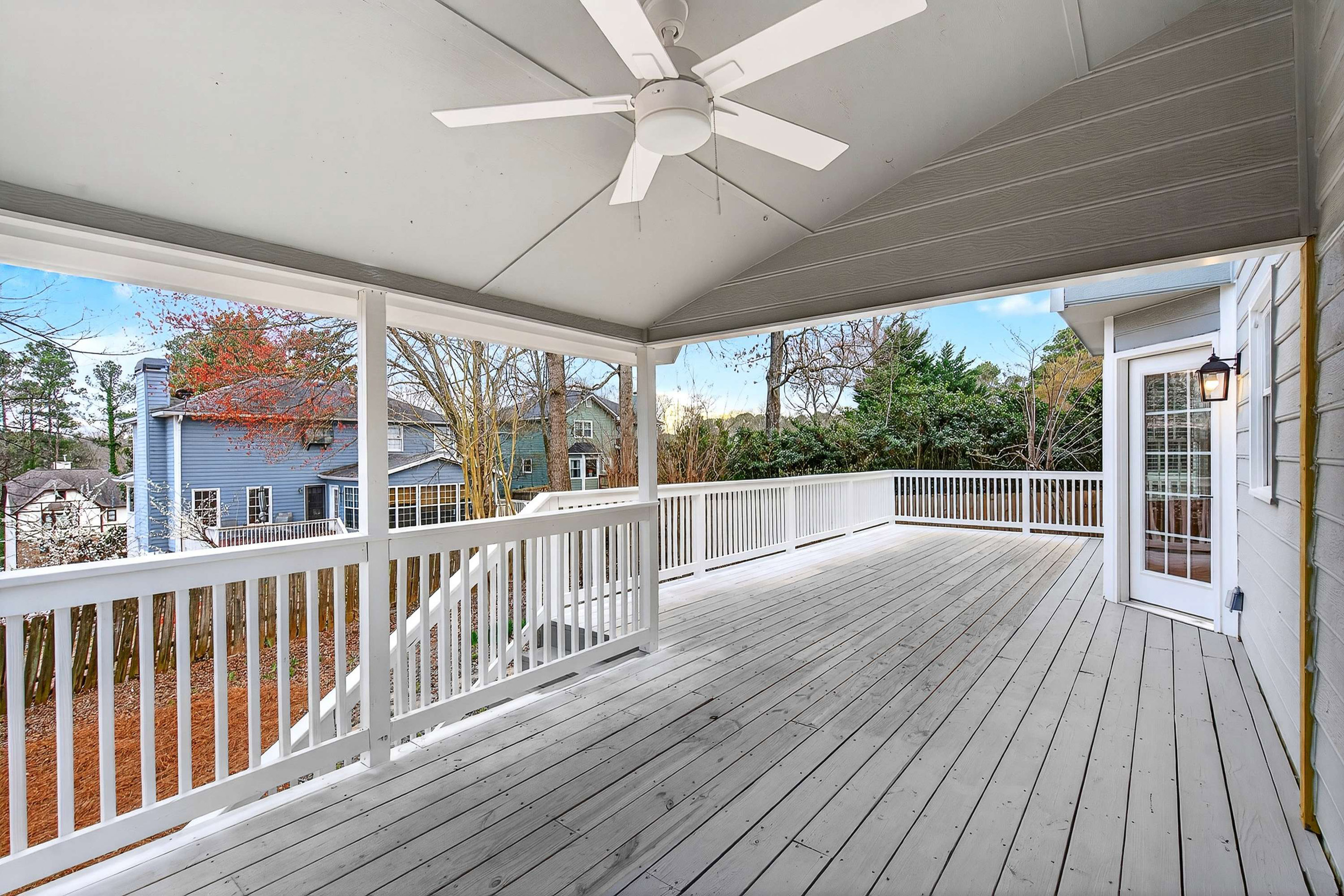  Beautifully Renovated Home in Sought-after Kingston Square Swim/Tennis Community - 物件實景