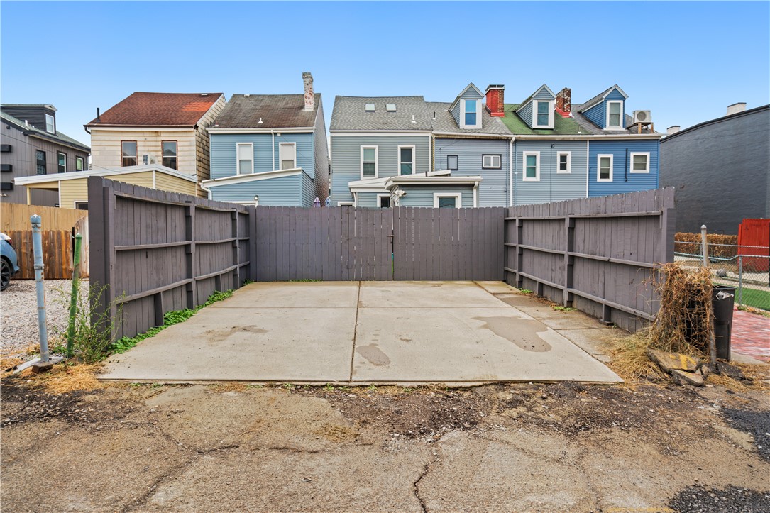 Lawrenceville, Pennsylvania, 15201, United States, 3 Bedrooms Bedrooms, ,2 BathroomsBathrooms,Residential,For Sale,1995818