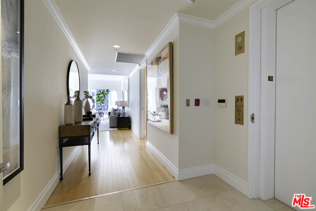 Los Angeles, California, 90024, United States, 2 Bedrooms Bedrooms, ,3 BathroomsBathrooms,Residential,For Sale,1840834