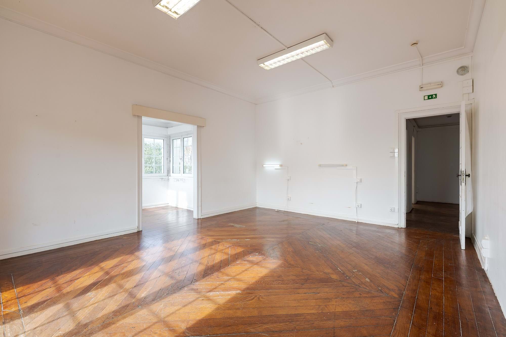 Oeiras, Lisbon, 2770-109, PT, 15 Bedrooms Bedrooms, ,17 BathroomsBathrooms,Residential,For Sale,1700055