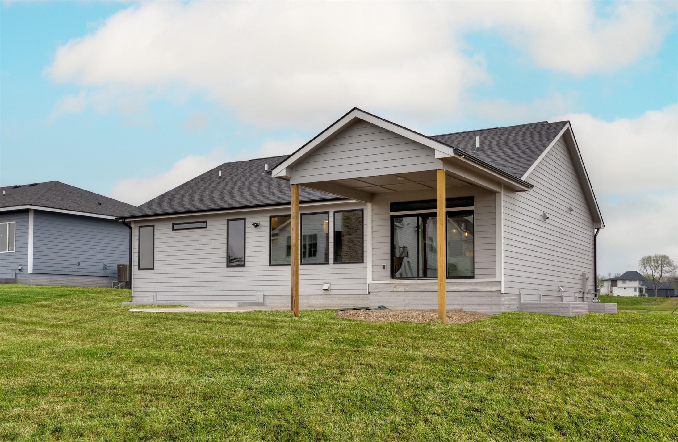 Clive, Iowa, 50325, United States, 4 Bedrooms Bedrooms, ,3 BathroomsBathrooms,Residential,For Sale,1928904
