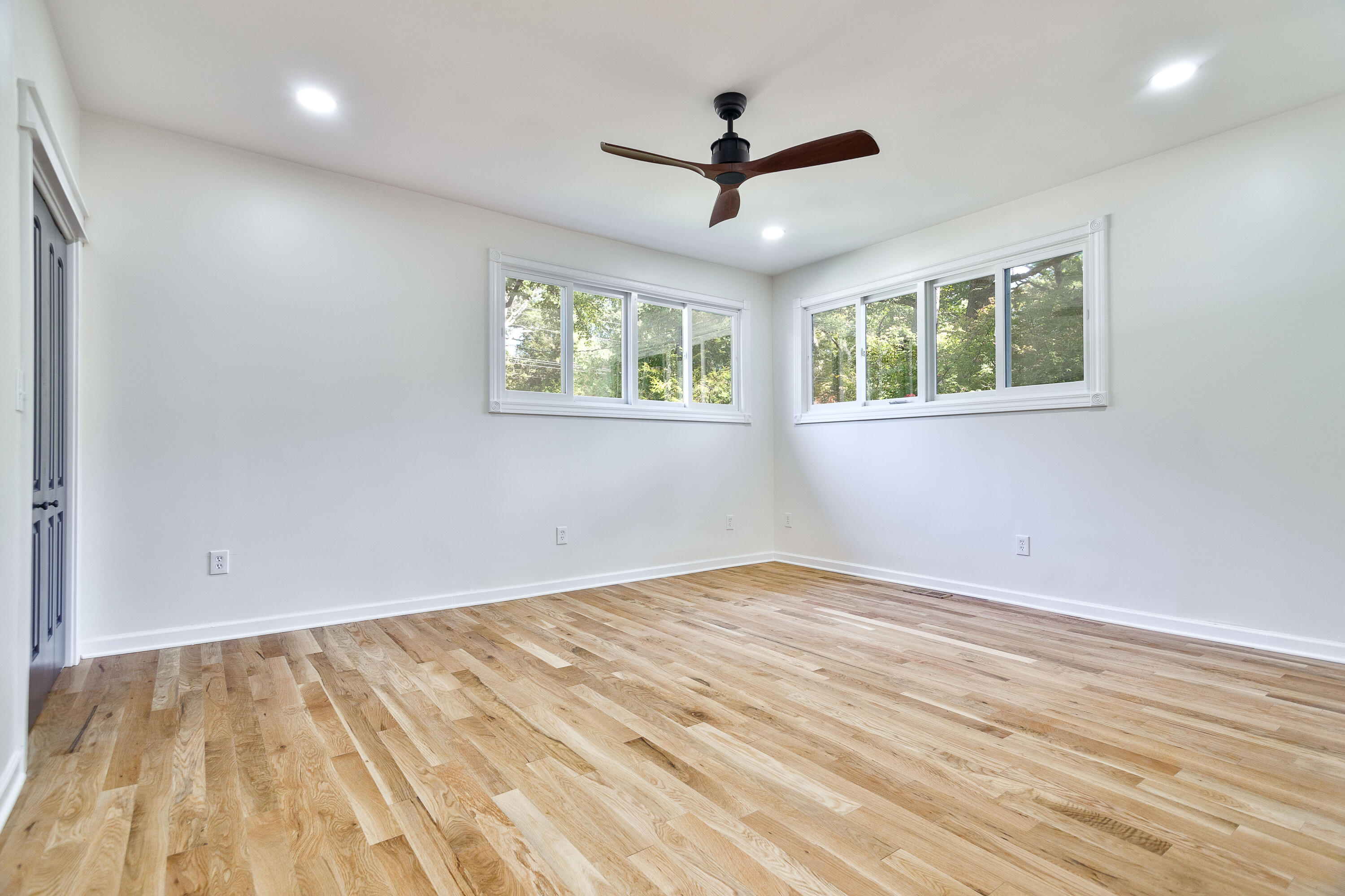 Crown Point, Indiana, 46307, United States, 3 Bedrooms Bedrooms, ,4 BathroomsBathrooms,Residential,For Sale,1989719