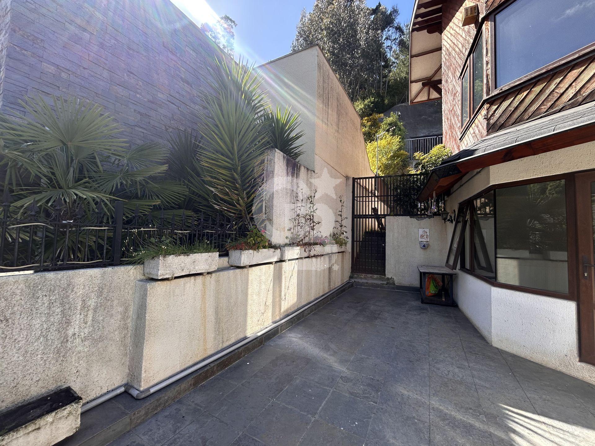 Chiguayante, Chile, 5 Bedrooms Bedrooms, ,6 BathroomsBathrooms,Residential,For Sale,1971587