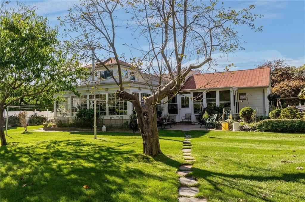 Barrington, Rhode Island, 02806, United States, 3 Bedrooms Bedrooms, ,3 BathroomsBathrooms,Residential,For Sale,2012853