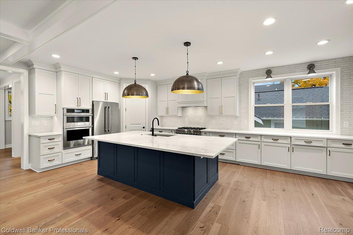 Plymouth, Michigan, 48170, United States, 4 Bedrooms Bedrooms, ,4 BathroomsBathrooms,Residential,For Sale,1986255