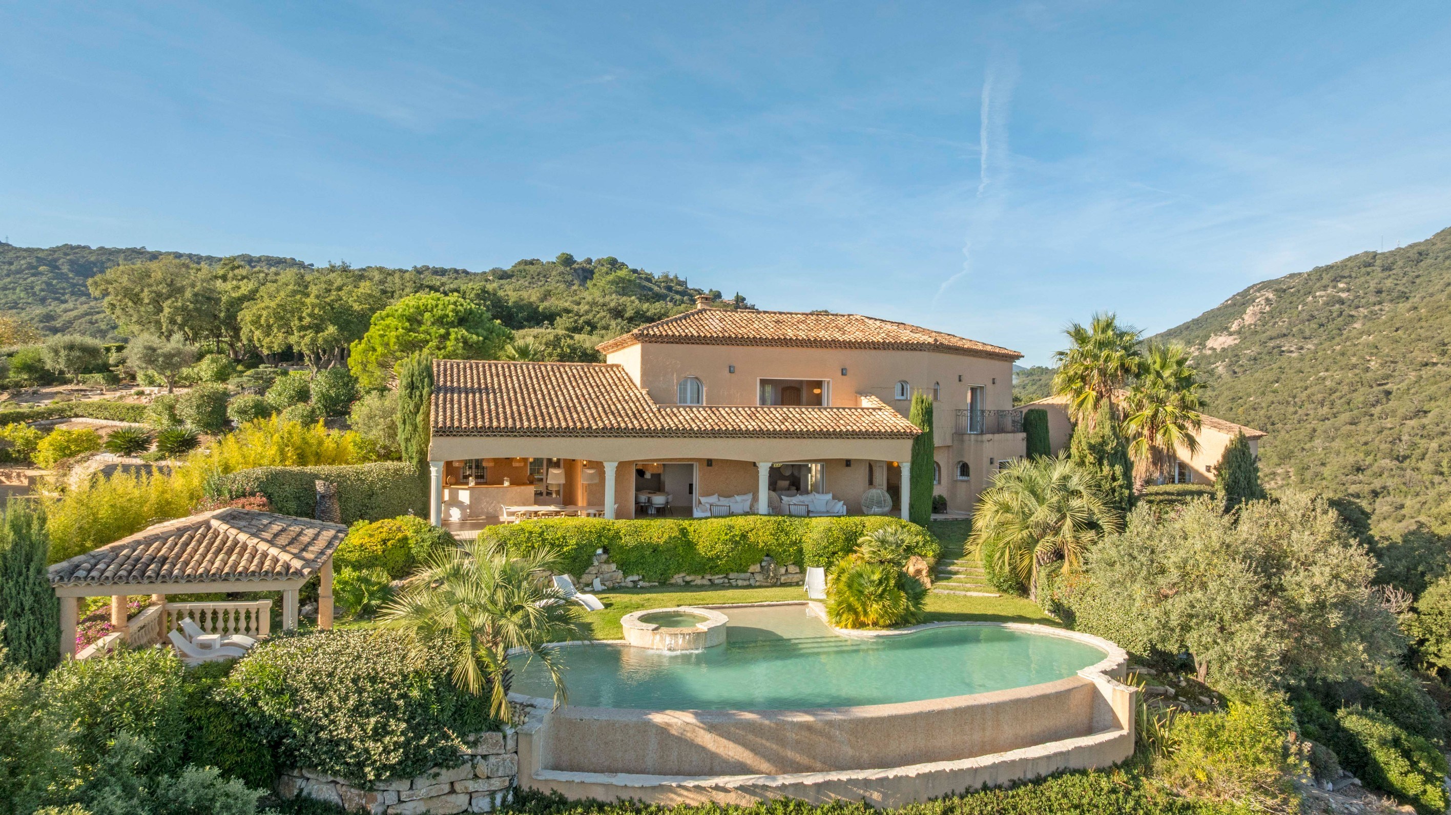  Prestigious property for sale in the Gulf of Saint-Tropez – private helipad, Me… - 物件實景