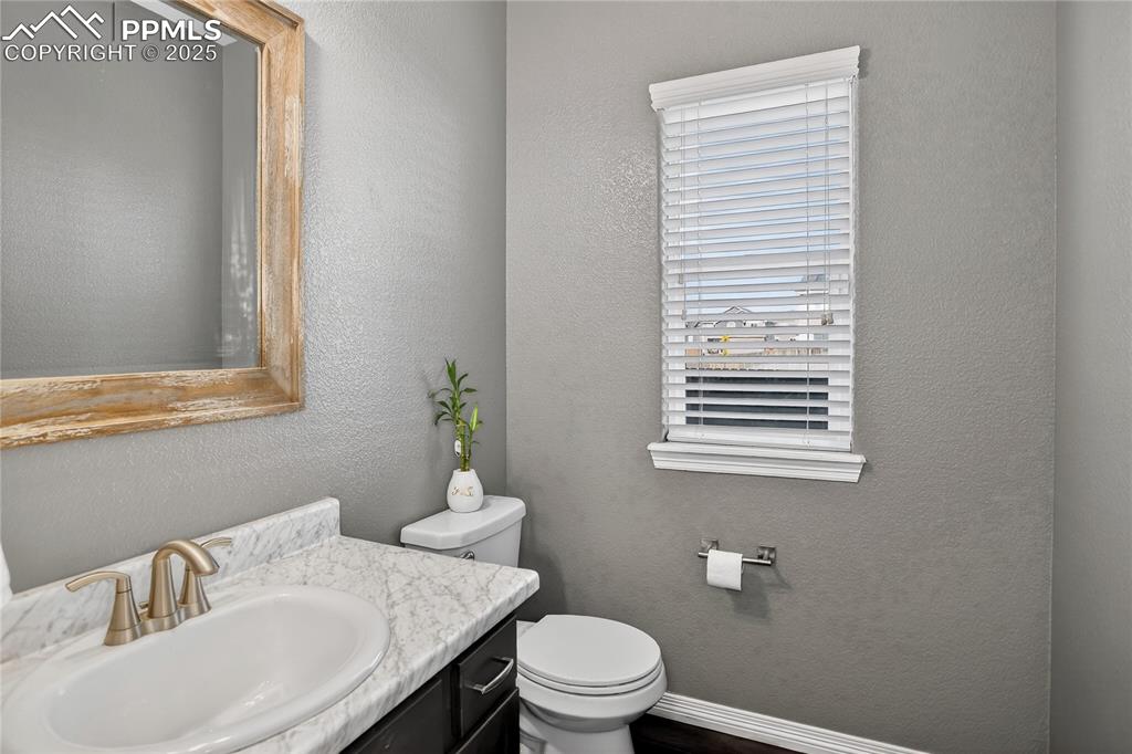 Colorado Springs, Colorado, 80925, United States, 6 Bedrooms Bedrooms, ,4 BathroomsBathrooms,Residential,For Sale,1994847