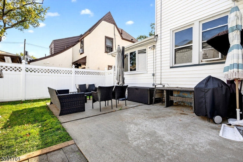 Roselle Park Boro, New Jersey, 07204, United States, 4 Bedrooms Bedrooms, ,3 BathroomsBathrooms,Residential,For Sale,1970229