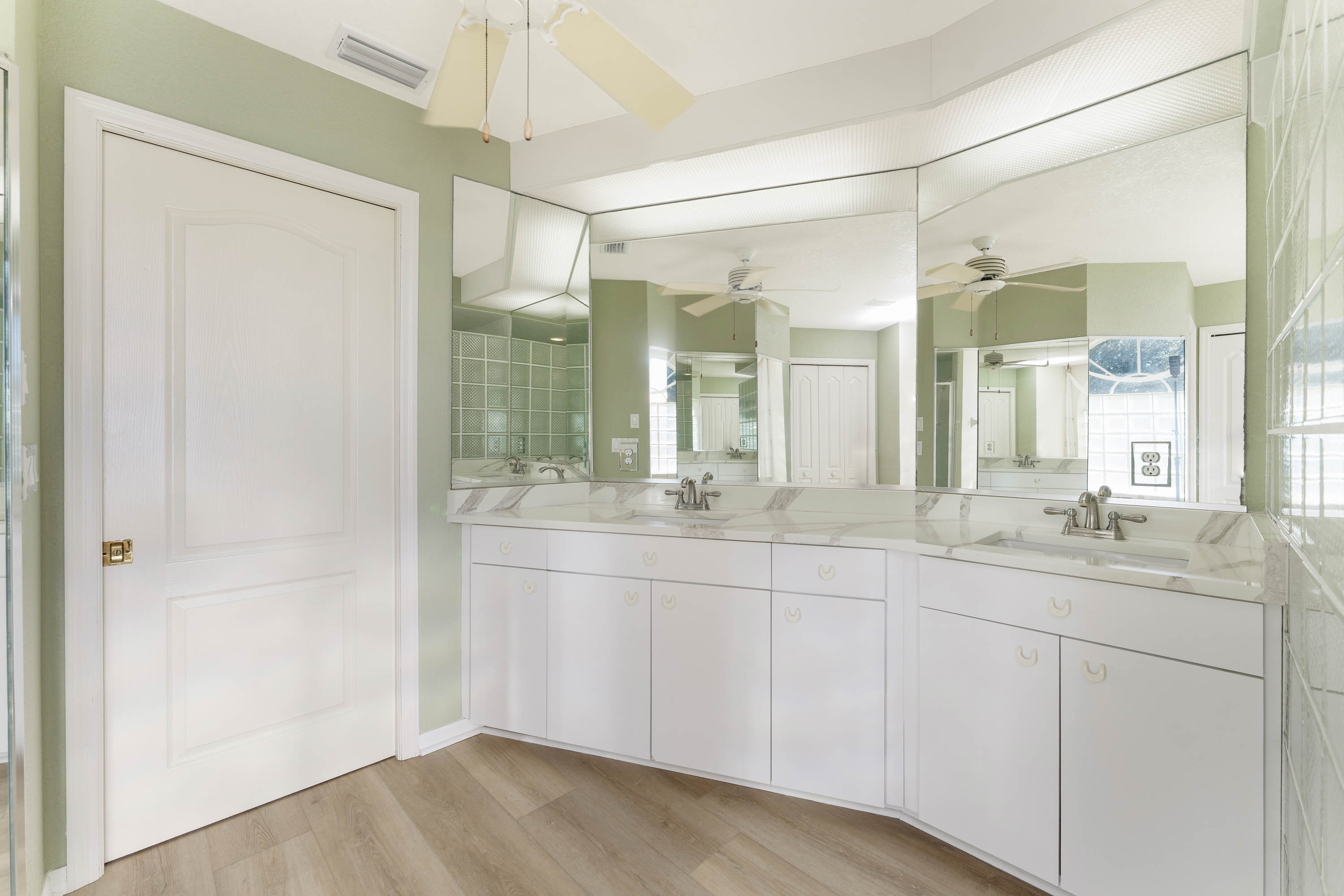 Punta Gorda, Florida, 33950, United States, 3 Bedrooms Bedrooms, ,3 BathroomsBathrooms,Residential,For Sale,1990304