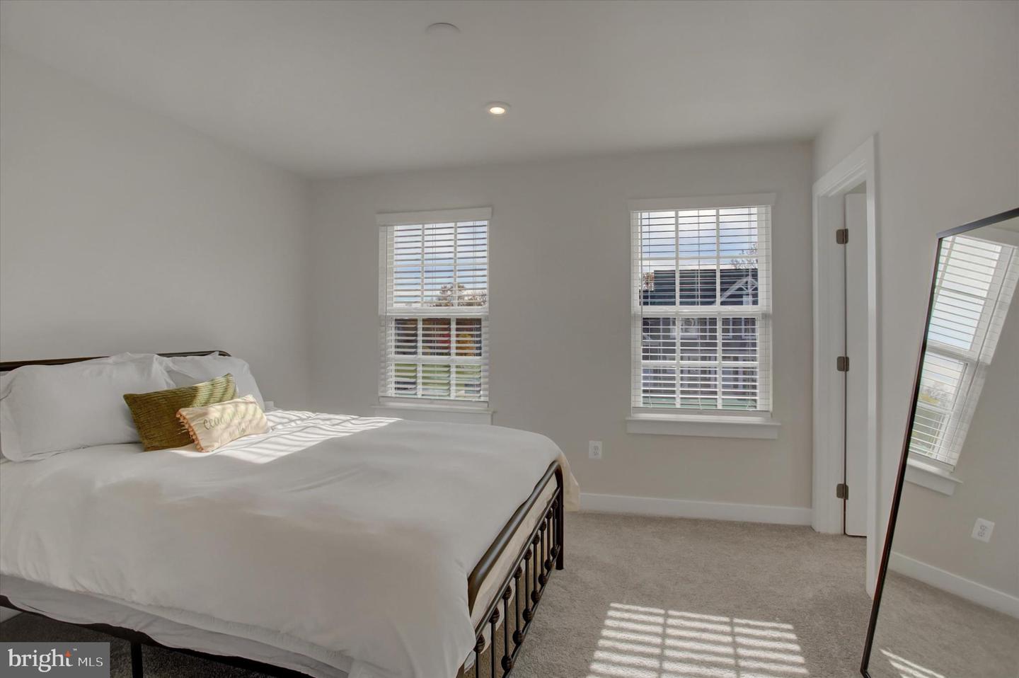 Greencastle, Pennsylvania, 17225, United States, 4 Bedrooms Bedrooms, ,4 BathroomsBathrooms,Residential,For Sale,1989287