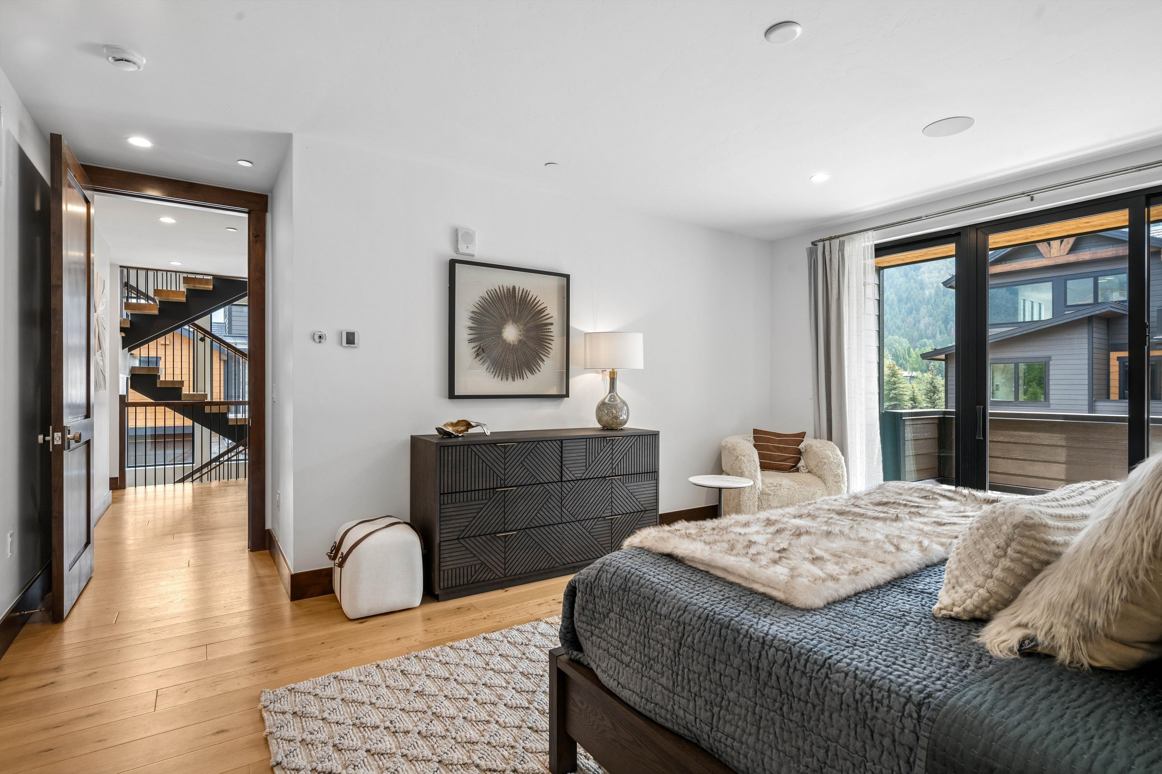  Contemporary architecture meets effortless mountain living at The Kestrel - 物件實景