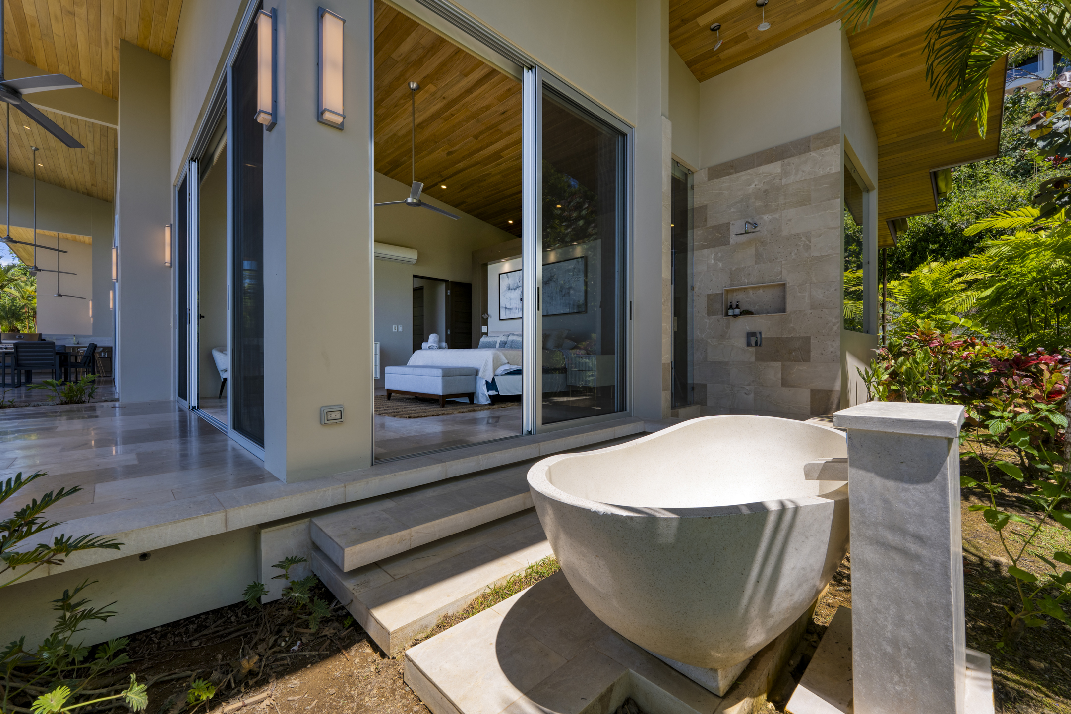 Dominical, Puntarenas, 60504, CR, 3 Bedrooms Bedrooms, ,4 BathroomsBathrooms,Residential,For Sale,1992899