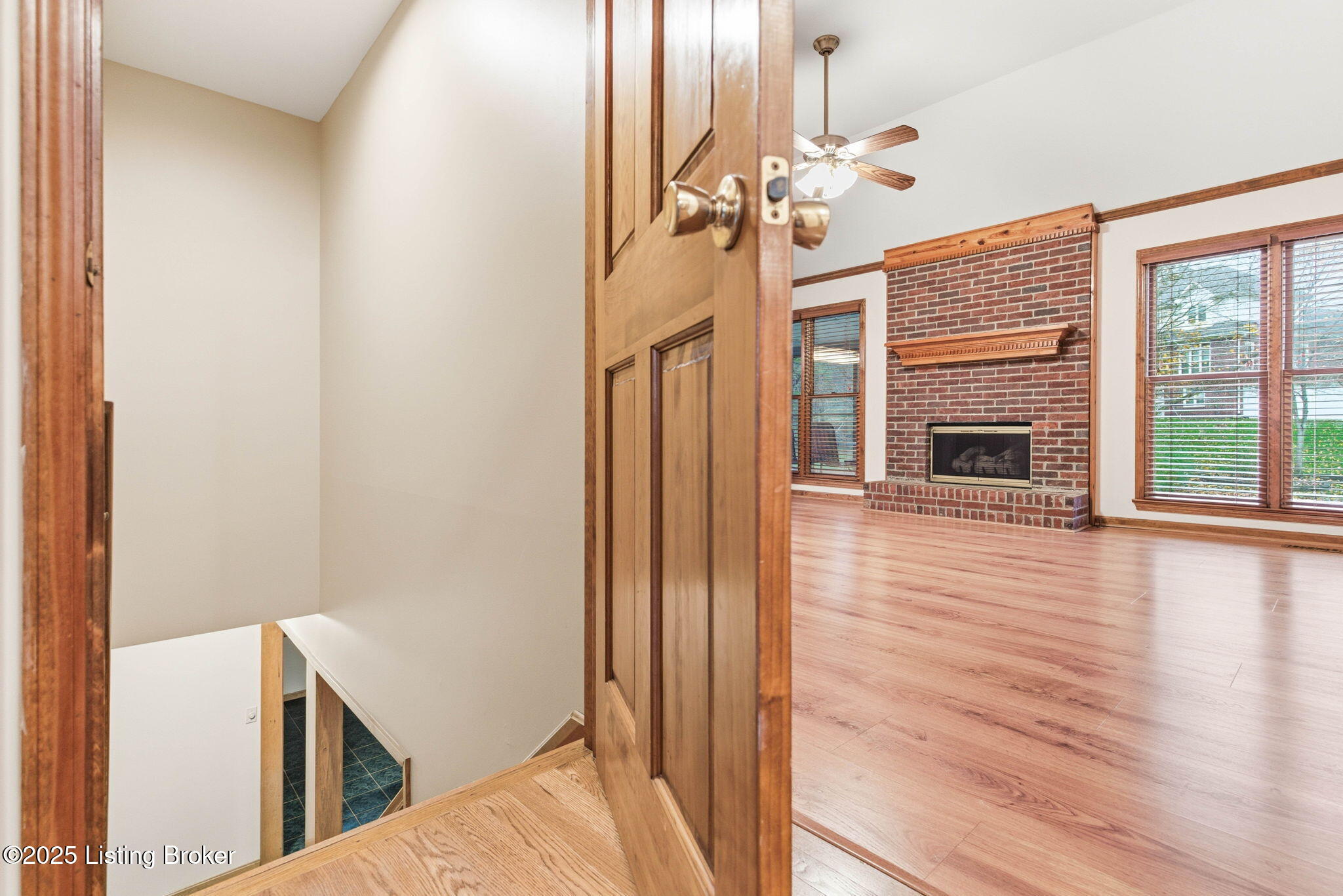 Prospect, Kentucky, 40059, United States, 3 Bedrooms Bedrooms, ,3 BathroomsBathrooms,Residential,For Sale,1996132