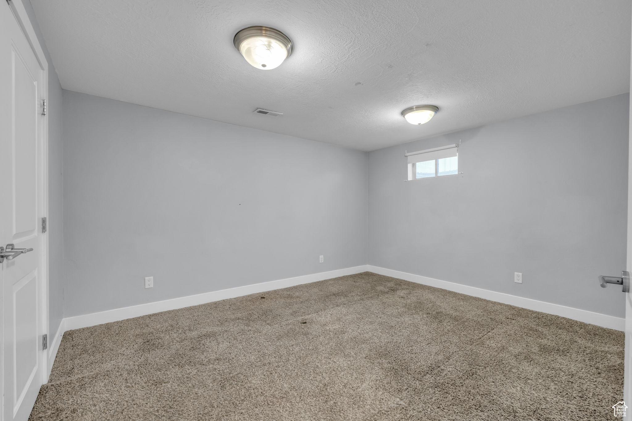 Sandy, Utah, 84070, United States, 5 Bedrooms Bedrooms, ,1 BathroomBathrooms,Residential,For Sale,1753119