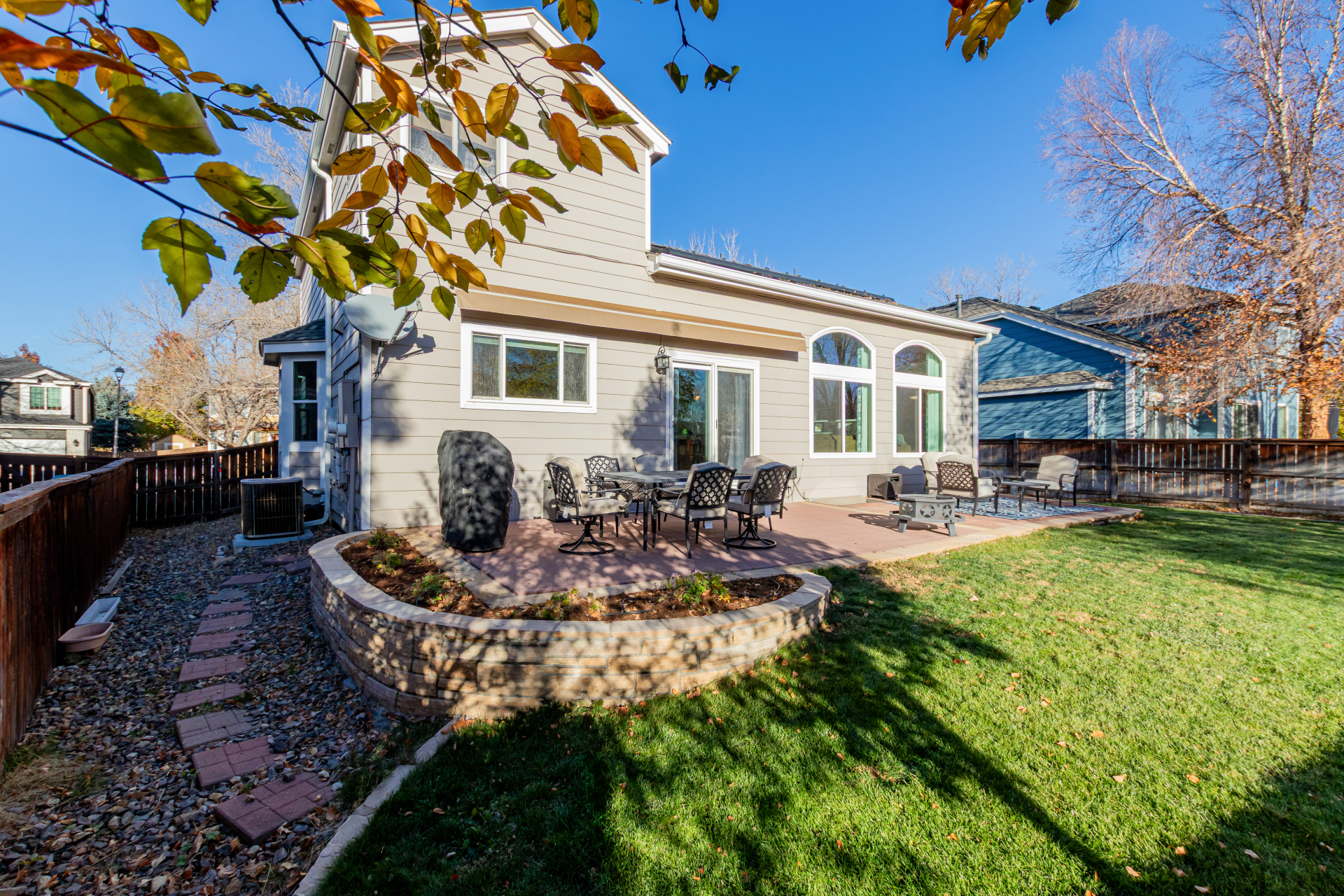 Highlands Ranch, Colorado, 80129, United States, 4 Bedrooms Bedrooms, ,3 BathroomsBathrooms,Residential,For Sale,1987308