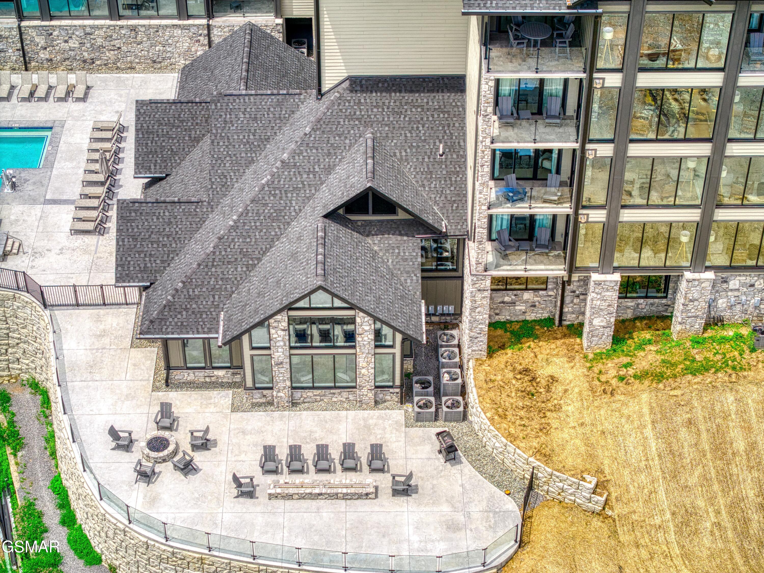 Gatlinburg, Tennessee, 37738, United States, 3 Bedrooms Bedrooms, ,4 BathroomsBathrooms,Residential,For Sale,1977552