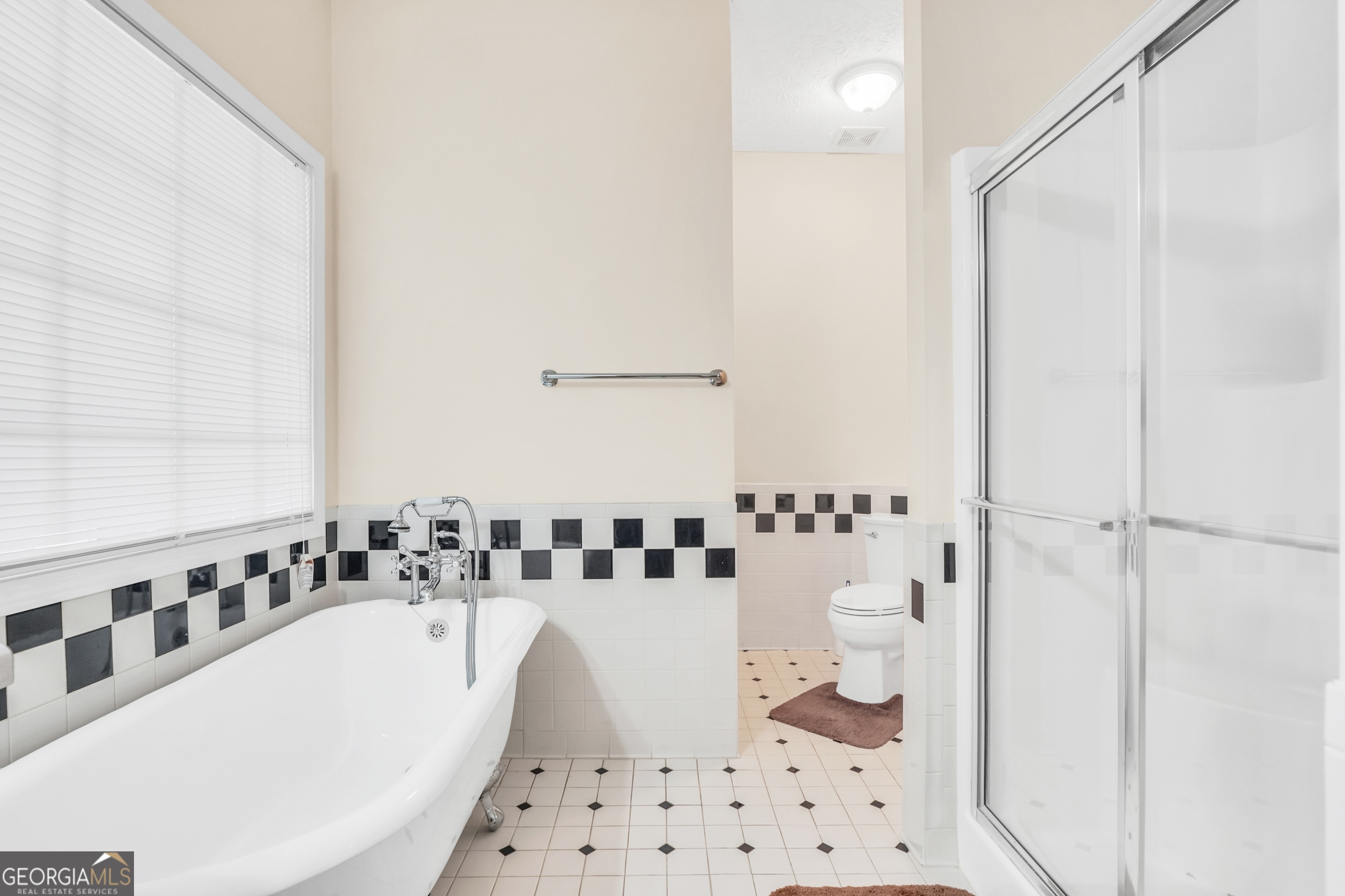 Locust Grove, Georgia, 30248, United States, 3 Bedrooms Bedrooms, ,3 BathroomsBathrooms,Residential,For Sale,1947869