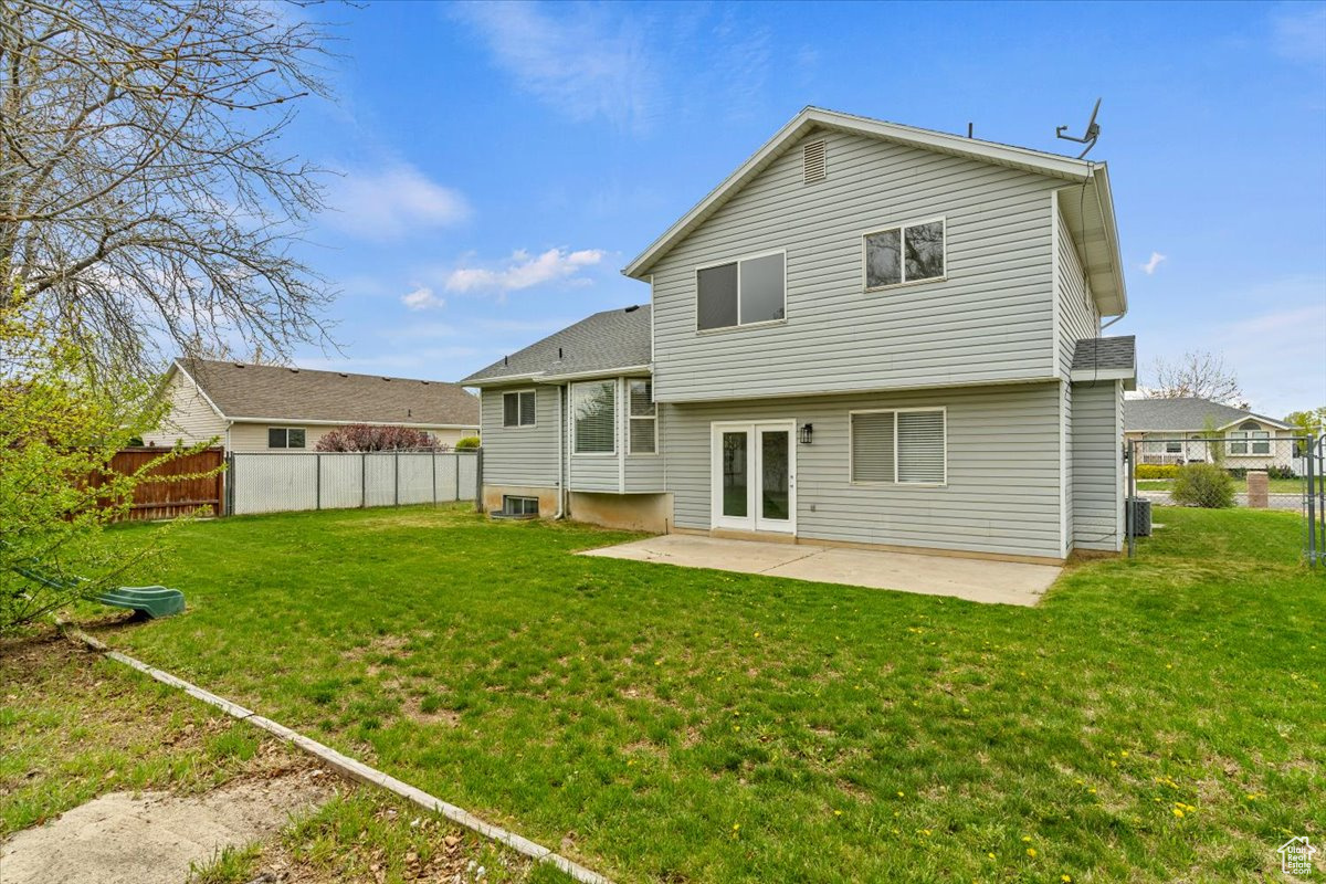 Layton, Utah, 84041, United States, 5 Bedrooms Bedrooms, ,3 BathroomsBathrooms,Residential,For Sale,1837115