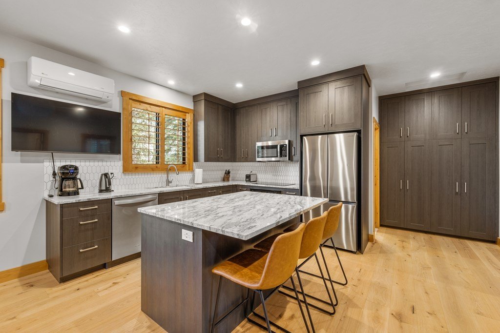 McCall, Idaho, 83638, United States, 8 Bedrooms Bedrooms, ,6 BathroomsBathrooms,Residential,For Sale,1974321