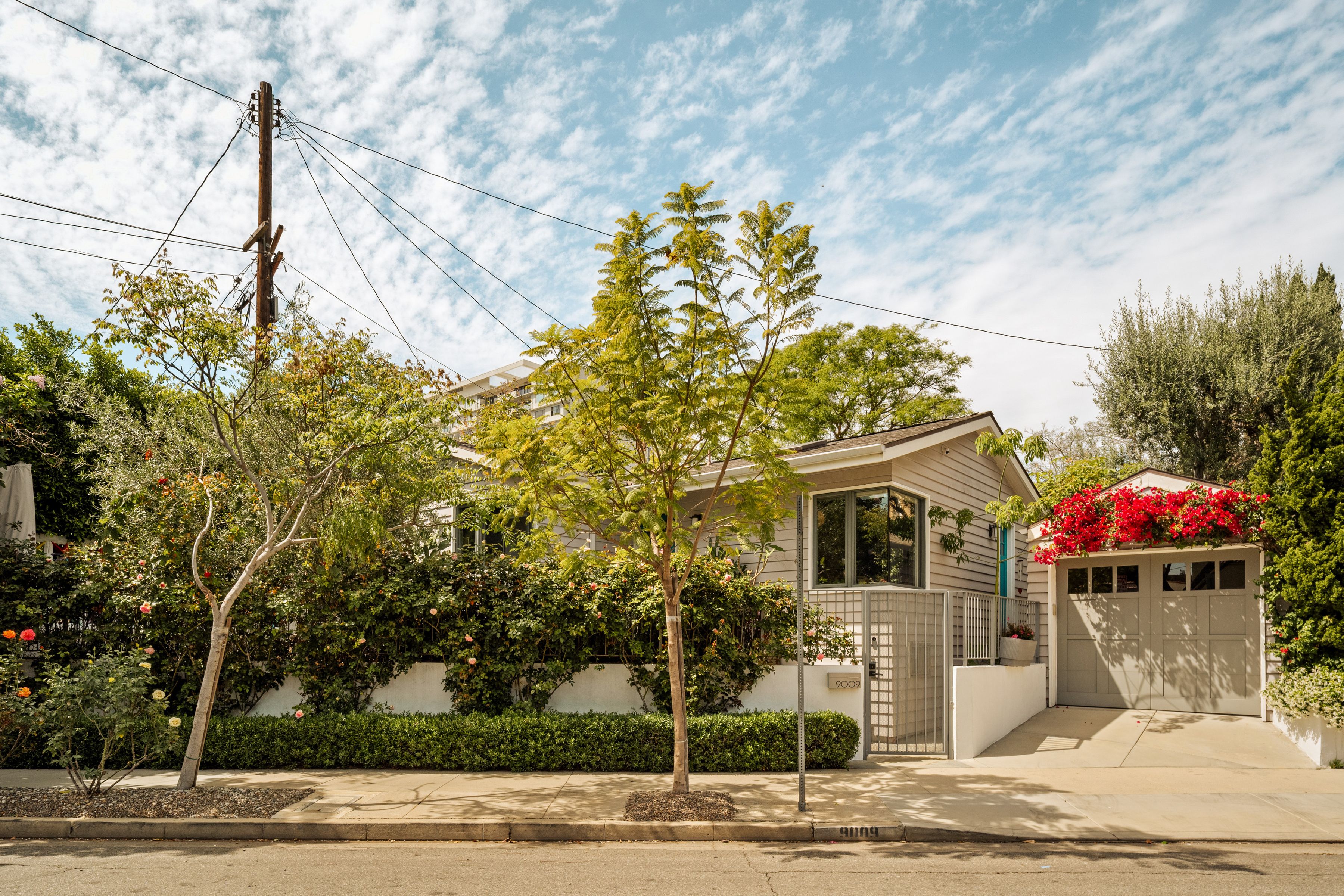  9009 Lloyd Place - 物件實景