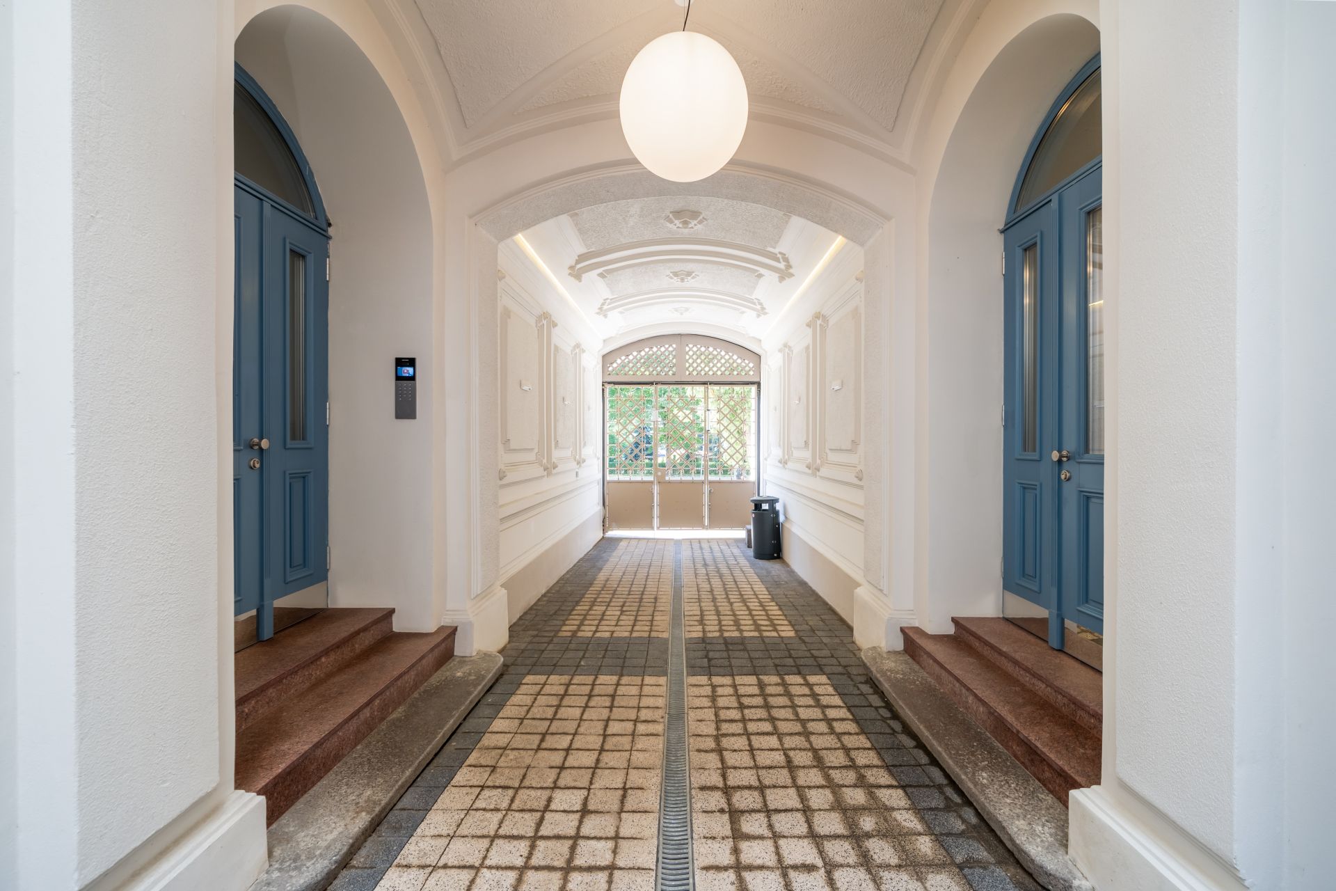  Elegant Investment Apartment in Historic Raina Nams, Opposite the National Opera - 物件實景