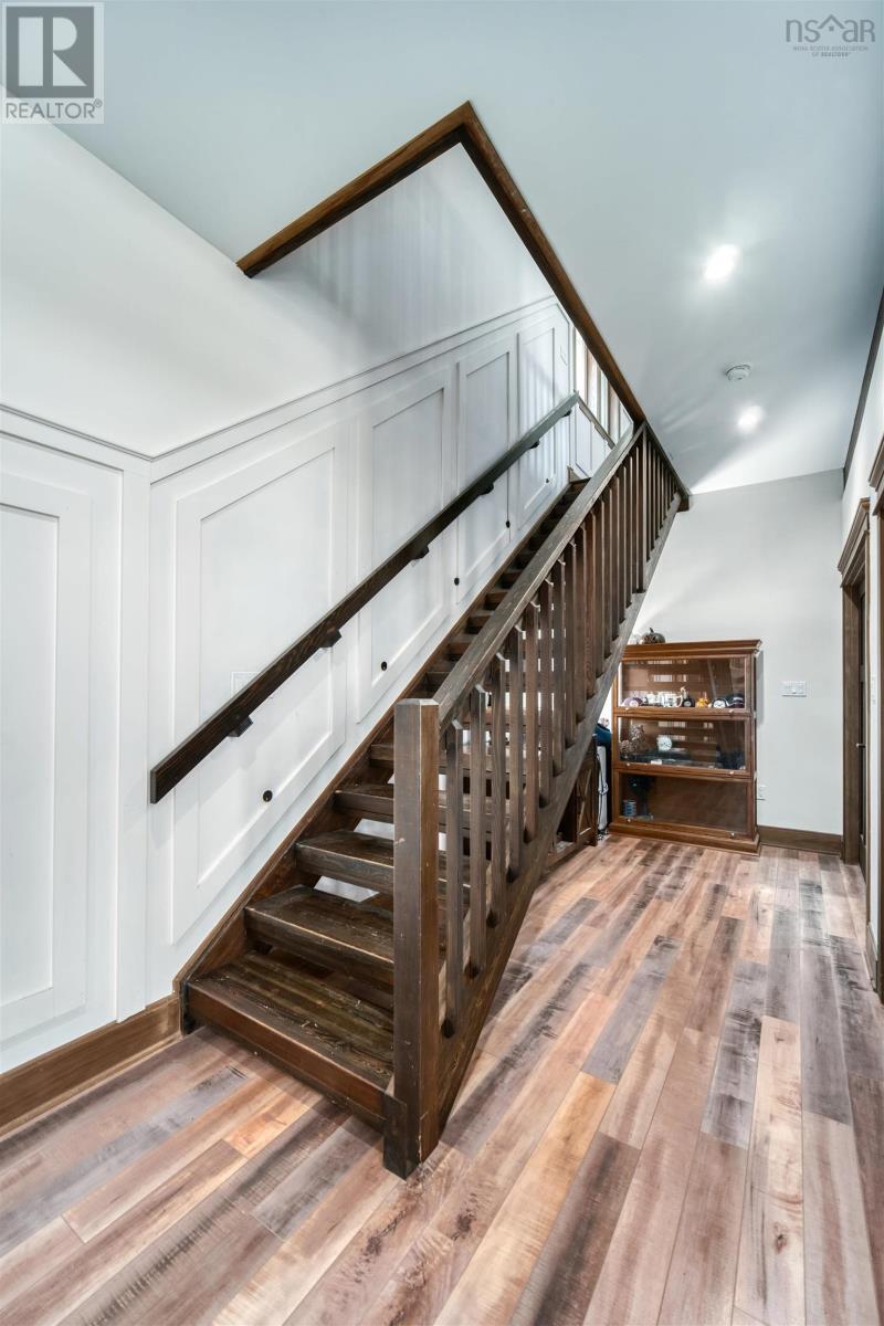 LAKE LOON, Nova Scotia, B2W 6C8, CA, 6 Bedrooms Bedrooms, ,6 BathroomsBathrooms,Residential,For Sale,1836689
