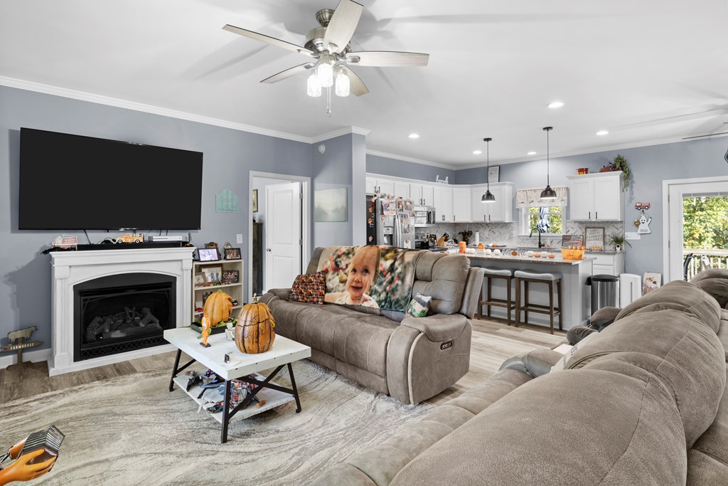 Rice, Virginia, 23966, United States, 3 Bedrooms Bedrooms, ,2 BathroomsBathrooms,Residential,For Sale,1982406