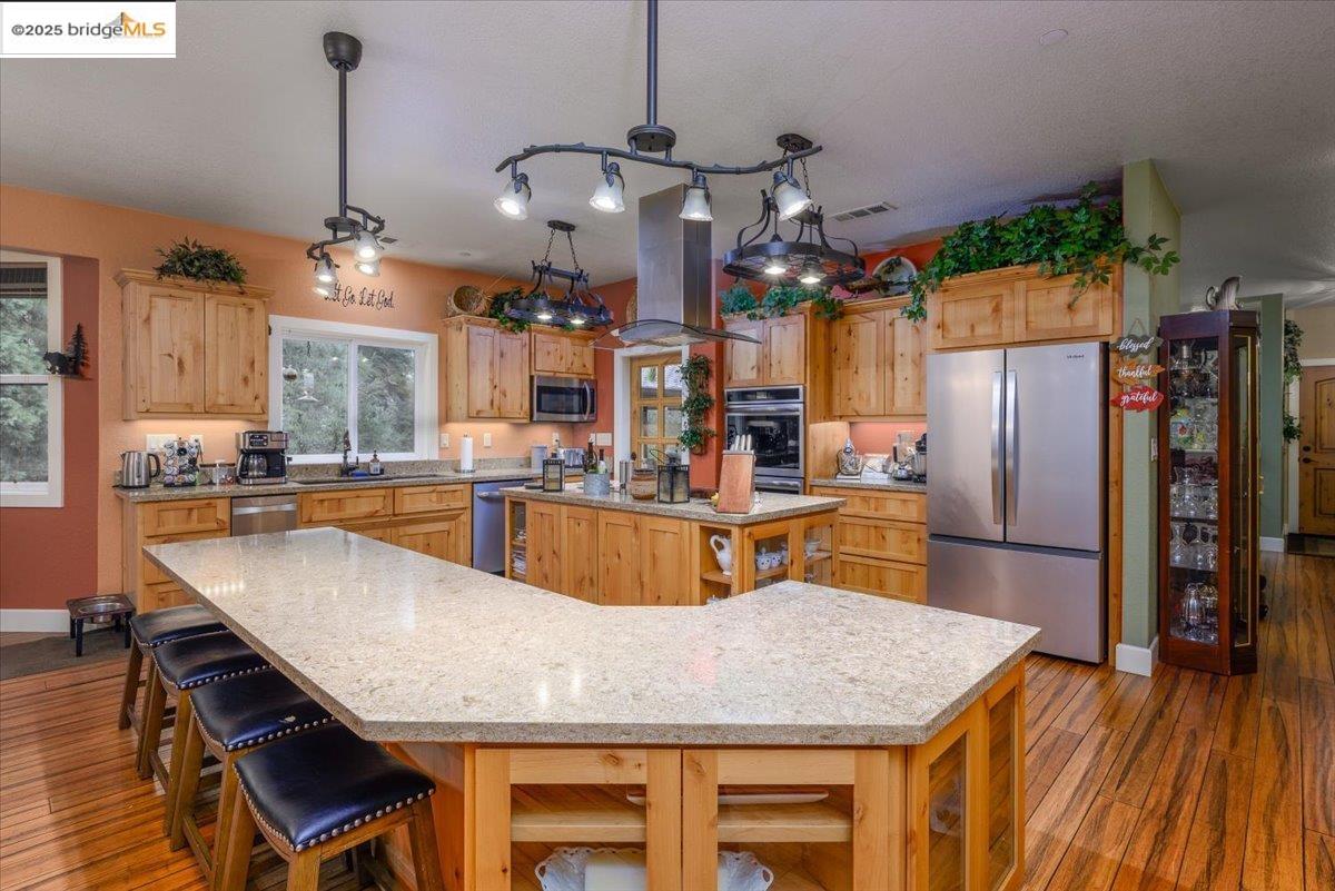 Twain Harte, California, 95383, United States, 3 Bedrooms Bedrooms, ,2 BathroomsBathrooms,Residential,For Sale,1996763