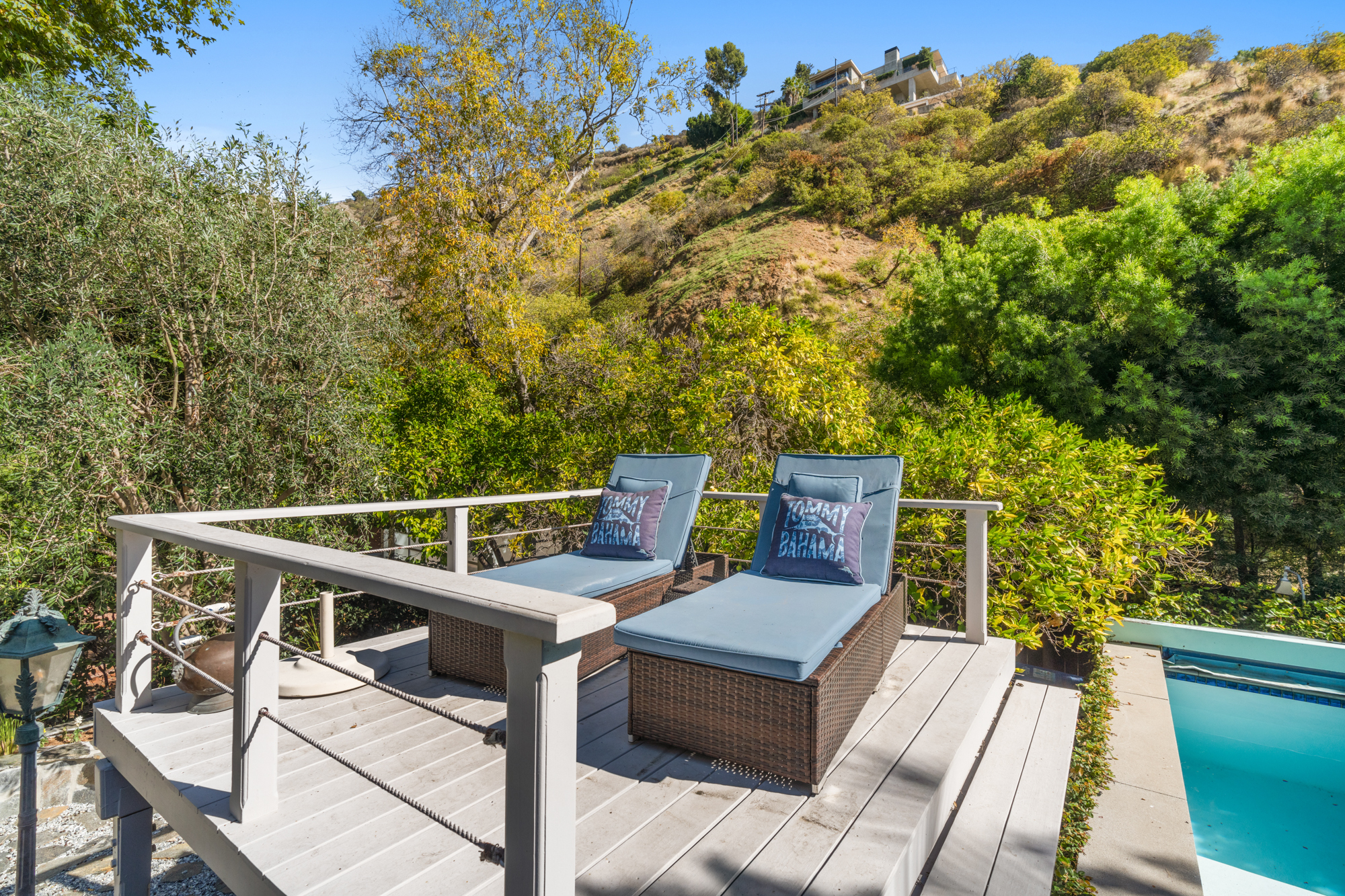  1853 Nichols Canyon Rd - 物件實景