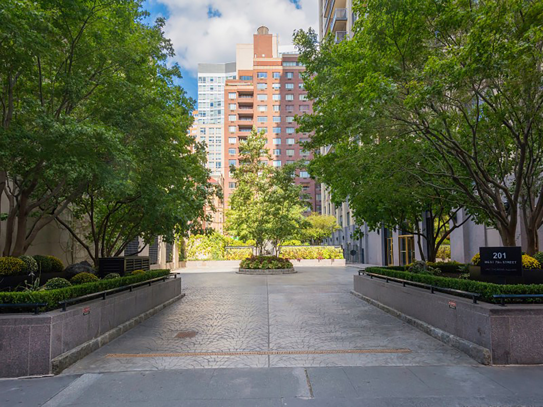  201 West 70th Street - 物件實景