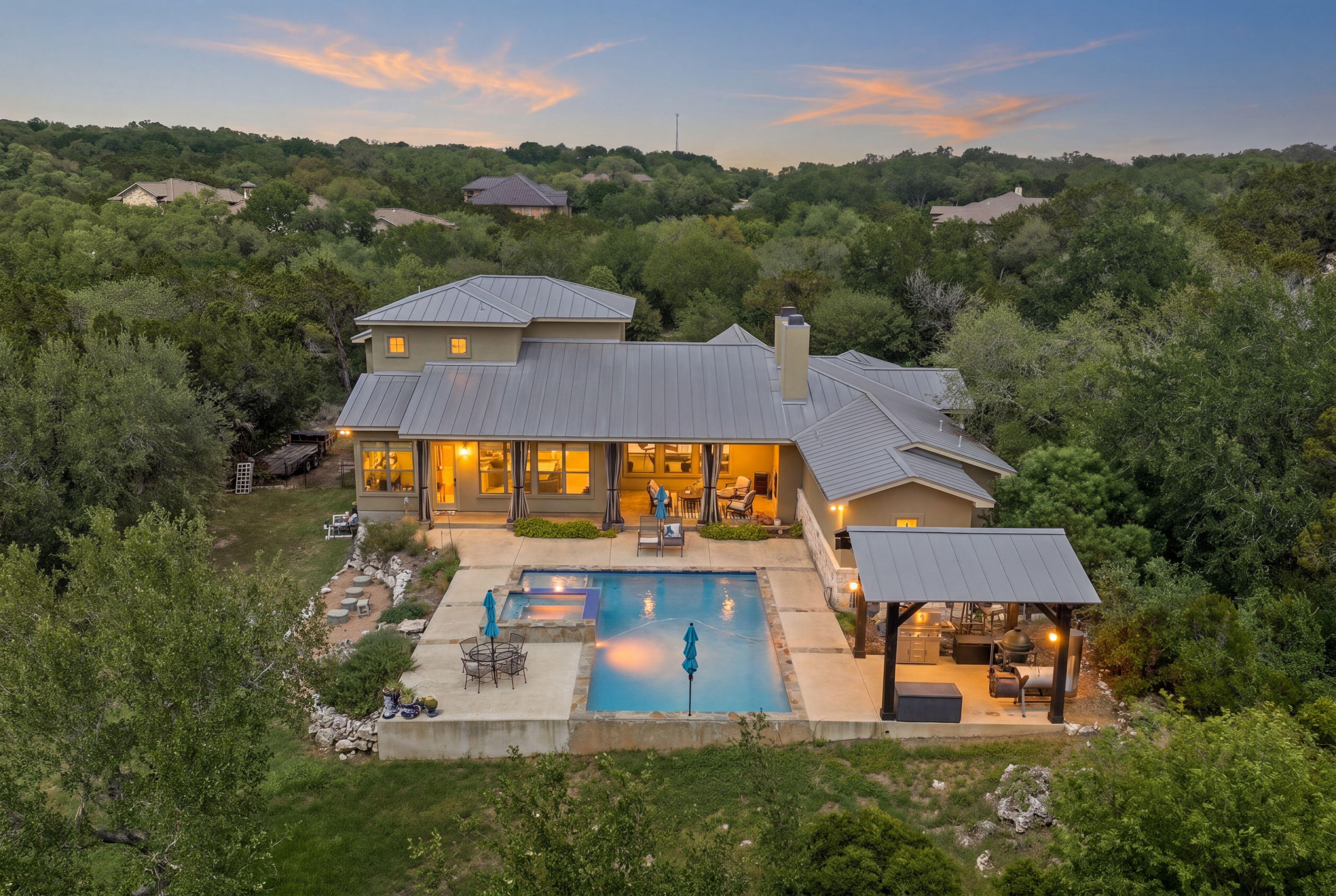  Private Hilltop Estate Overlooking Government Canyon - 物件實景
