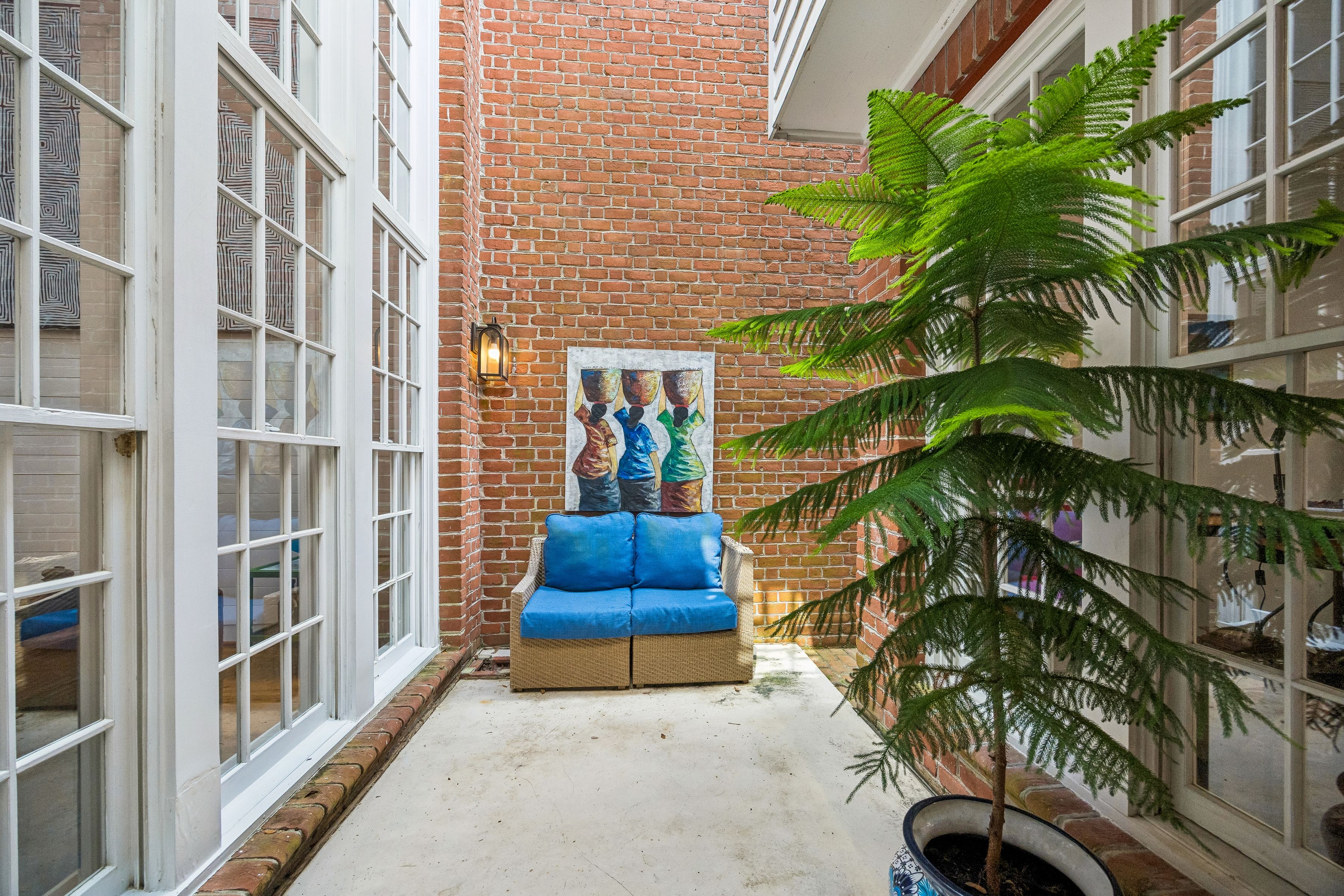  6227 Haskell Street - 物件實景