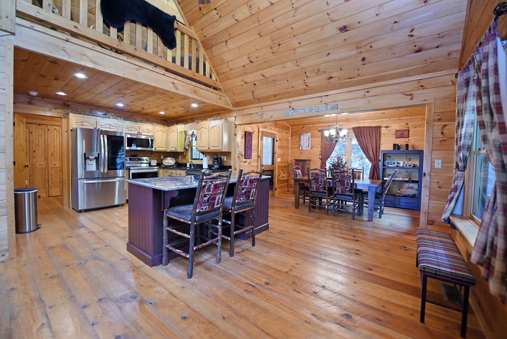 Morganton, Georgia, 30560, United States, 3 Bedrooms Bedrooms, ,3 BathroomsBathrooms,Residential,For Sale,2001916